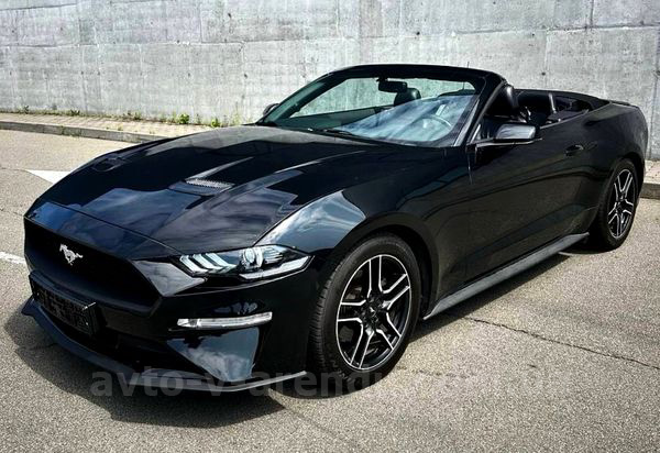 Аренда кабриолета Ford Mustang GT черный в Киеве