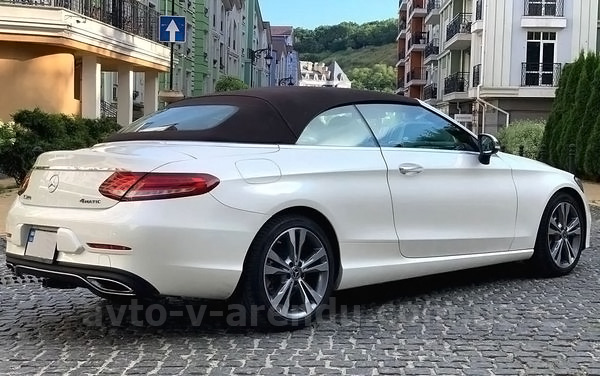 Аренда авто Mercedes Benz C300  кабриолет с водителем. Прокат кабриолета Мерседес C300 без водителя в Киеве