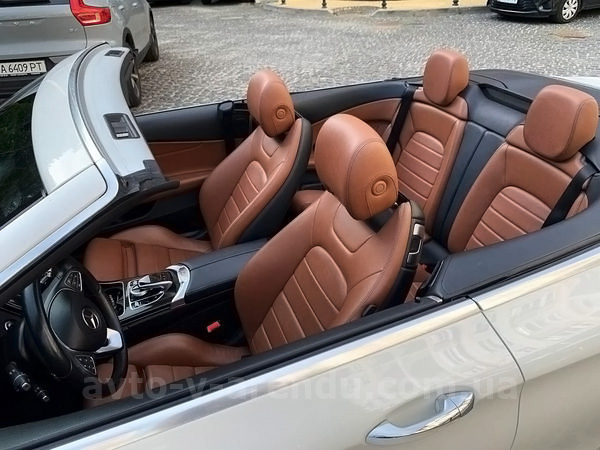 Аренда авто Mercedes Benz C300  кабриолет с водителем. Прокат кабриолета Мерседес C300 без водителя в Киеве