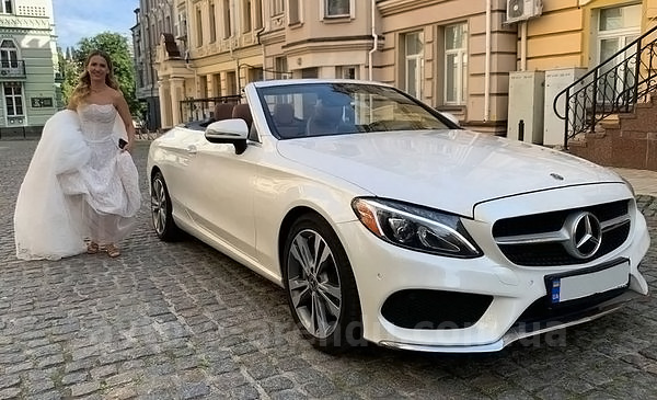 Аренда авто Mercedes Benz C300  кабриолет с водителем. Прокат кабриолета Мерседес C300 без водителя в Киеве