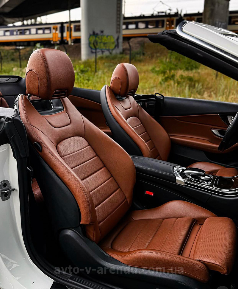 Аренда авто Mercedes Benz C300  кабриолет с водителем. Прокат кабриолета Мерседес C300 без водителя в Киеве