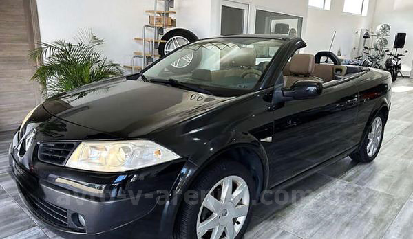Аренда кабриолета Renault Megane черный с водителем в Киеве