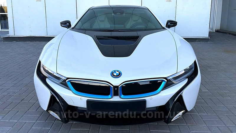 Аренда спорткара BMW I8 с водителем, прокат авто БМВ I8 без водителя в Киеве
