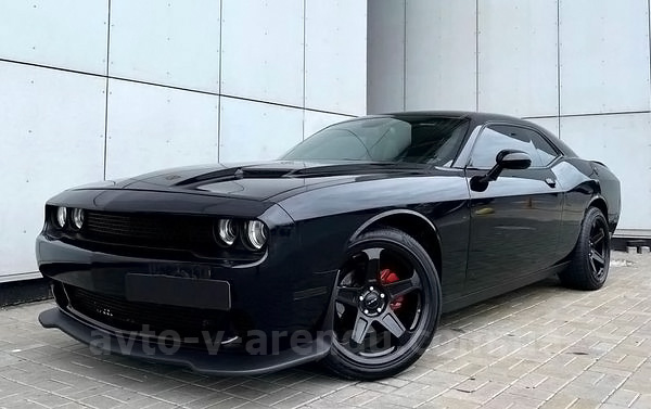Аренда авто Dodge Challenger 3.6 black в Киеве