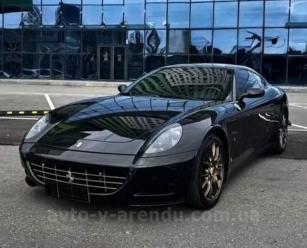 Аренда спорткара Ferrari 612 с водителем в Киеве