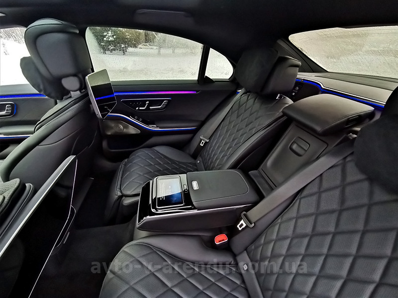 Аренда Мерседес s class W223 400d 4MATIC с водителем. Прокат авто Mercedes-Benz W223 400d 4MATIC без водителя в Киеве