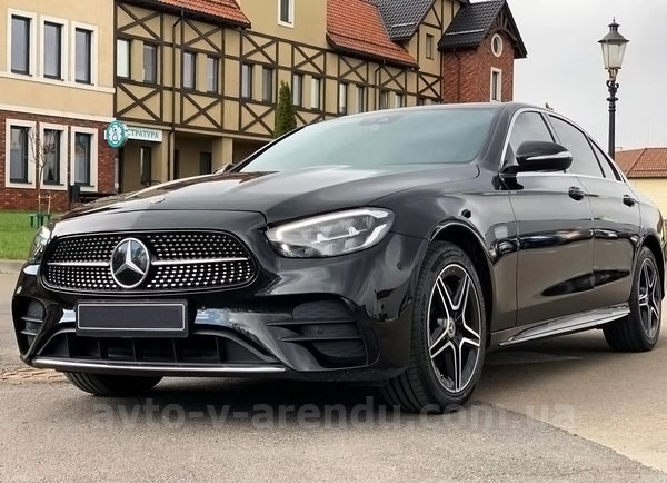 Аренда авто Mercedes-Benz E-class W213 HIBRYD с водителем. Прокат авто Мерседес W213 без водителя в Киеве