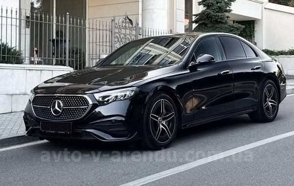 Аренда автомобиля Mercedes-Benz W214 в Киеве