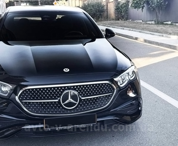 Аренда E-class Mercedes-Benz W214 с водителем Киев. Прокат авто Мерседес W214 без водителя в Киеве