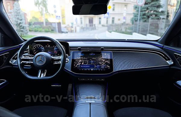 Аренда E-class Mercedes-Benz W214 с водителем Киев. Прокат авто Мерседес W214 без водителя в Киеве