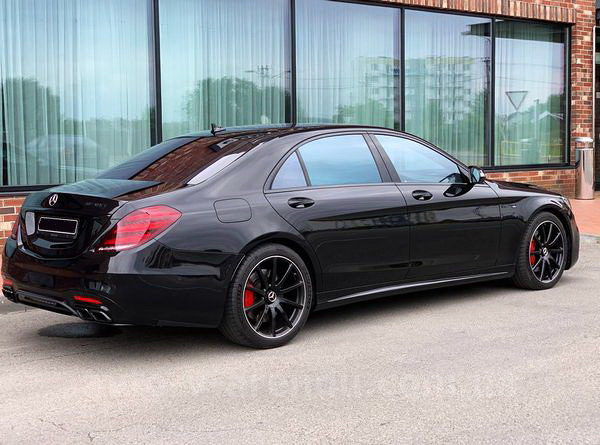 Аренда Мерседес s-class W222 S63 AMG 4MATIC Restyling с водителем. Прокат авто Mercedes-Benz W222 S63 без водителя в Киеве