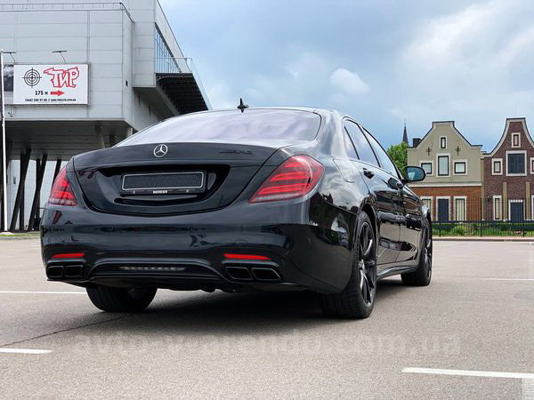 Аренда Мерседес s-class W222 S63 AMG 4MATIC Restyling с водителем. Прокат авто Mercedes-Benz W222 S63 без водителя в Киеве