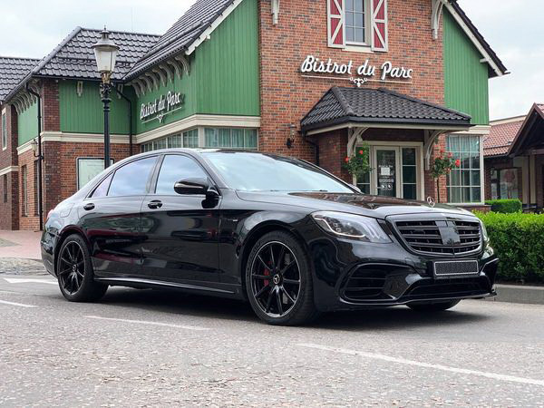 Аренда Мерседес s-class W222 S63 AMG 4MATIC Restyling с водителем. Прокат авто Mercedes-Benz W222 S63 без водителя в Киеве