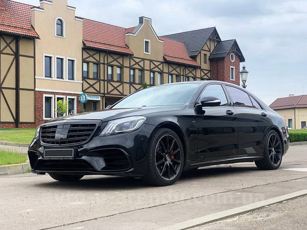 Аренда Мерседес s-class W222 S63 AMG 4MATIC Restyling с водителем. Прокат авто Mercedes-Benz W222 S63 без водителя в Киеве