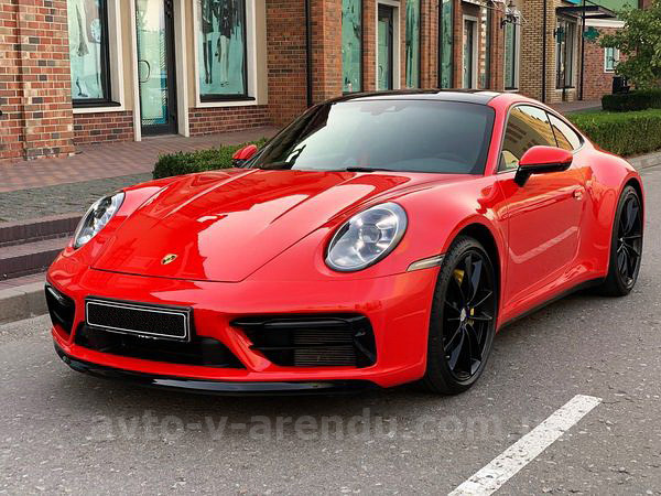 Аренда авто Porsche 911 Carrera GTS красный с водителем, прокат авто Порше 911 Каррера GTS без водителя в Киеве