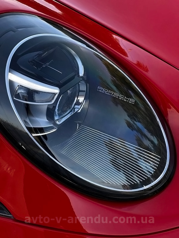 Аренда авто Porsche 911 Carrera GTS красный с водителем, прокат авто Порше 911 Каррера GTS без водителя в Киеве