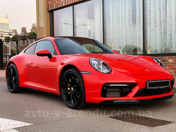 Аренда авто Porsche 911 Carrera GTS красный с водителем, прокат авто Порше 911 Каррера GTS без водителя в Киеве
