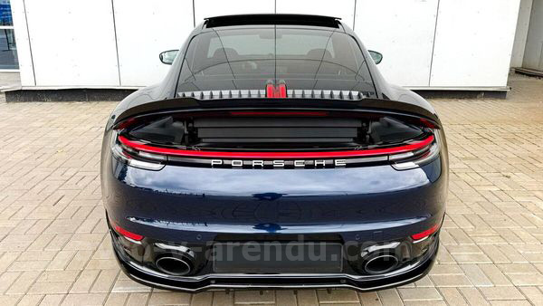 Аренда авто Porsche 911 Carrera 4 темно-синий с водителем. Прокат авто Порше 911 Каррера 4 без водителя в Киеве