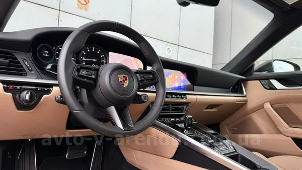 Аренда авто Porsche 911 Carrera 4 темно-синий с водителем. Прокат авто Порше 911 Каррера 4 без водителя в Киеве