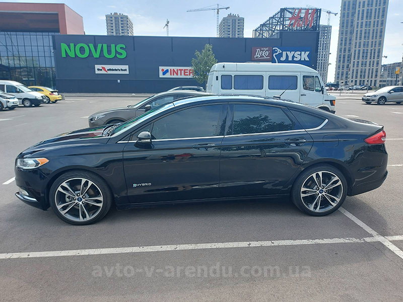 Аренда авто с водителем в Киеве  Ford Fusion  черный