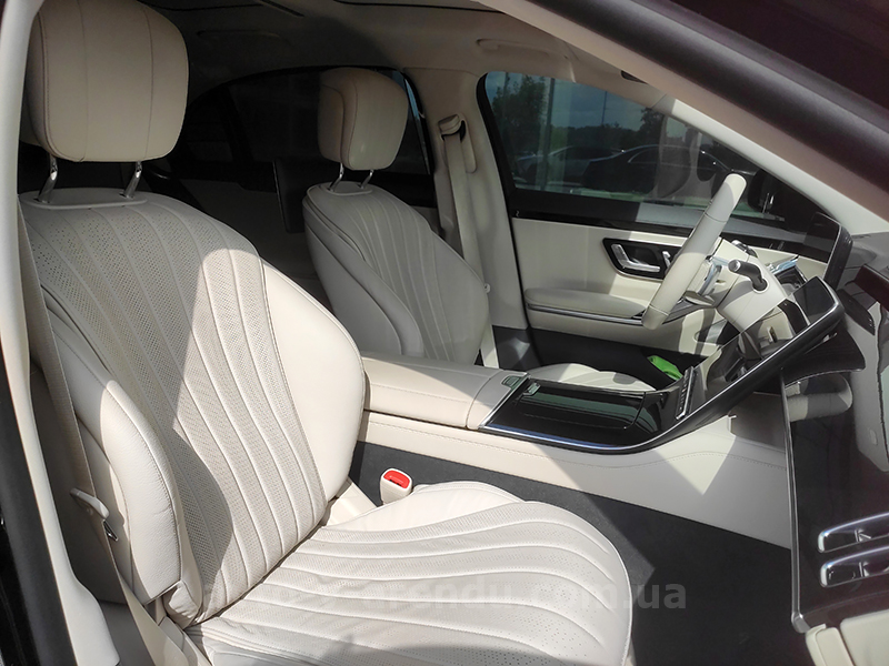 Аренда авто Mercedes-Benz W223 S-class S580 4matic с водителем в Киеве