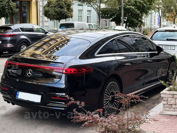 Аренда авто Mercedes-Benz EQS 450+ электрокар с водителем в  Киеве