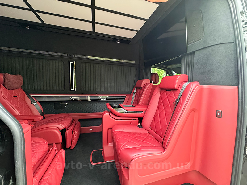 Аренда микроавтобуса с водителем в Киеве Mercedes Sprinter VIP 2021 черный на 8 мест