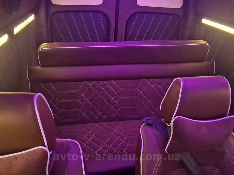 Аренда микроавтобуса с водителем в Киеве Mercedes Sprinter VIP белый на 8-12 мест