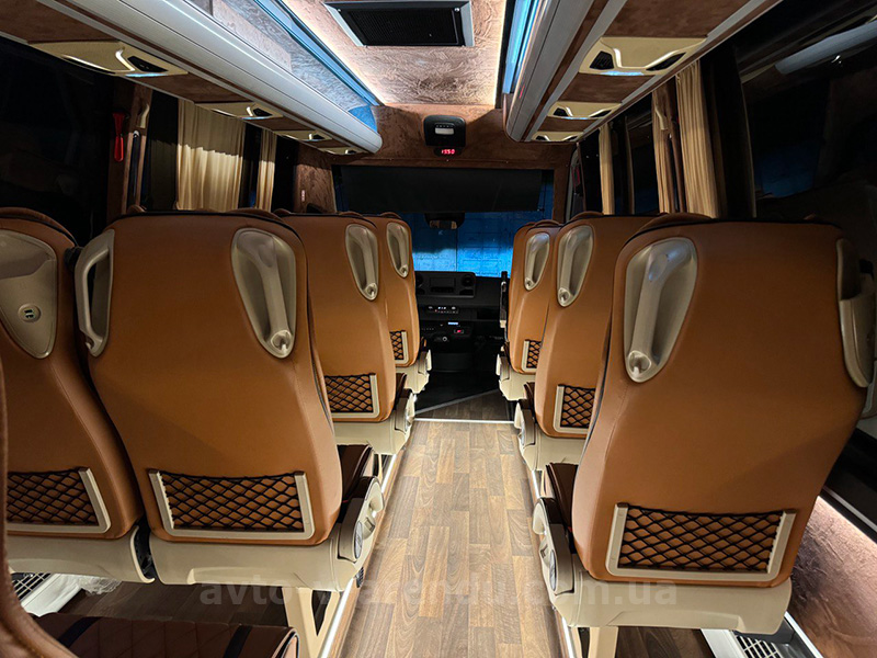 Аренда микроавтобуса Mercedes Sprinter HD 907 черный на 20 мест с водителем в Киеве