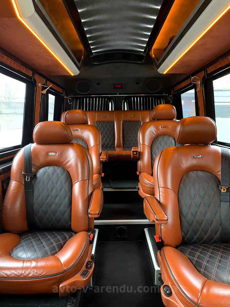 Аренда микроавтобуса с водителем в Киеве Mercedes Sprinter VIP на 11 мест