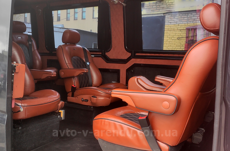Аренда микроавтобуса с водителем в Киеве Mercedes Sprinter VIP на 11 мест