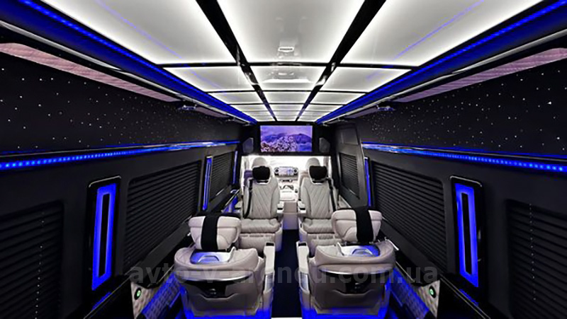Аренда микроавтобуса Mercedes-Benz Sprinter VIP+ 2025 черный на 8 мест с водителем в Киеве