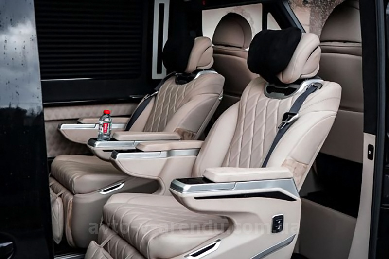 Аренда микроавтобуса Mercedes-Benz Sprinter VIP+ 2025 черный на 8 мест с водителем в Киеве
