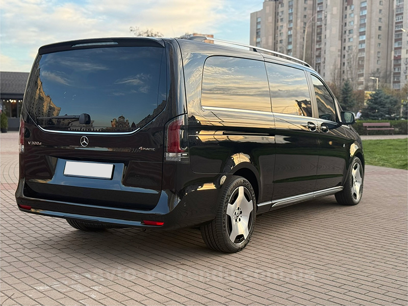 Аренда микроавтобуса Mercedes-Benz V-class 2025 с водителем в Киеве