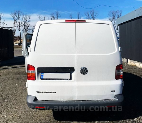 Аренда микроавтобуса Volkswagen T6 бронированный с водителем и без водителя в Киеве