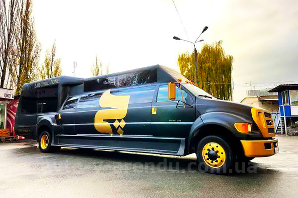 Аренда Party Bus Лимобас Ford F-650 с водителем в Киеве
