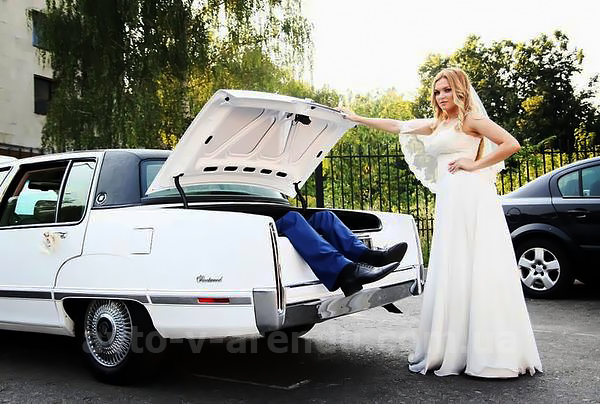 Аренда ретро авто с водителем в Киеве Cadillac Fleetwood  белый