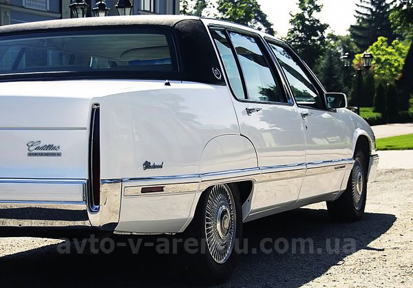 Аренда ретро авто с водителем в Киеве Cadillac Fleetwood белый