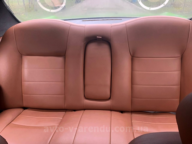 Аренда ретро авто Chrysler New York с водителем в Киеве