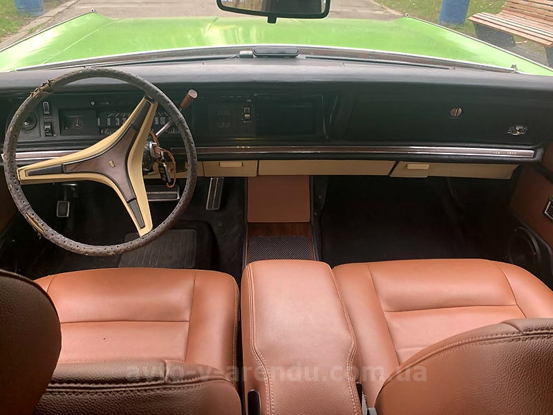 Аренда ретро авто Chrysler New York с водителем в Киеве