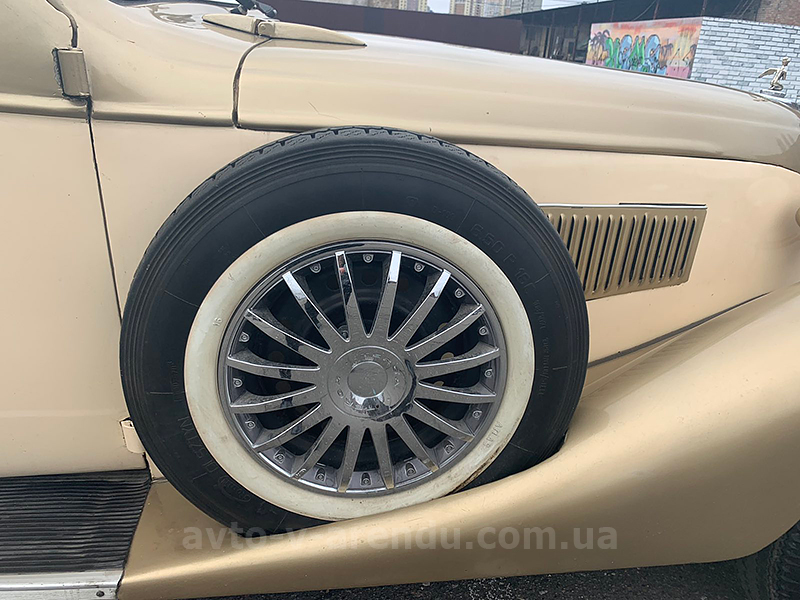 Аренда авто с водителем в Киеве Steyr cabriolet