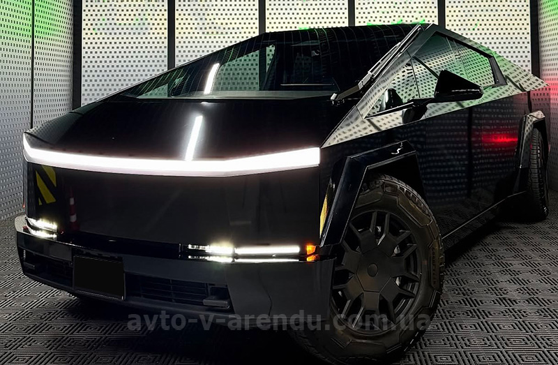 Аренда авто Tesla Cybertruck black электро pickup в Киеве