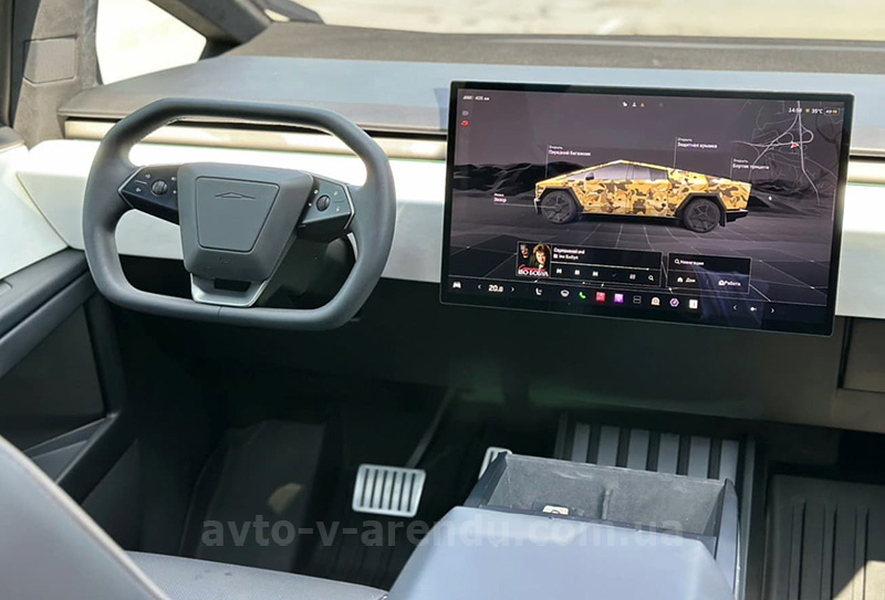 Аренда Tesla Cybertruck pickup silver с водителем в Киеве