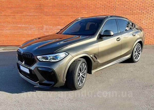 Аренда внедорожника джипа BMW X6 M50d хаки