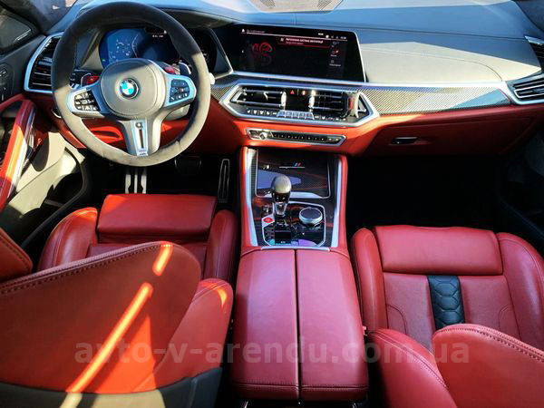 Аренда внедорожника BMW X6 M50d с водителем. Прокат джипа БМВ X6 M50d без водителя в Киеве