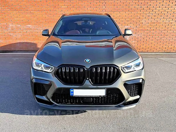 Аренда внедорожника BMW X6 M50d с водителем. Прокат джипа БМВ X6 M50d без водителя в Киеве