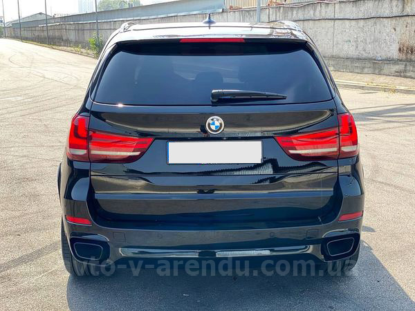 Аренда внедорожника BMW X5 2014 черный с водителем в Киеве