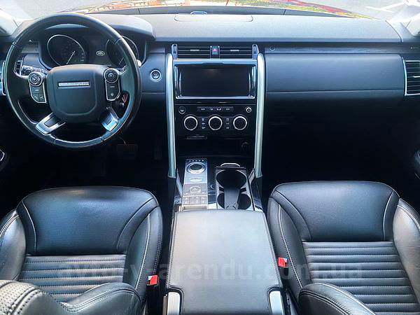 Аренда внедорожника Land Rover Discovery черный с водителем. Прокат джипа Ленд Ровер Дискавери без водителя в Киеве