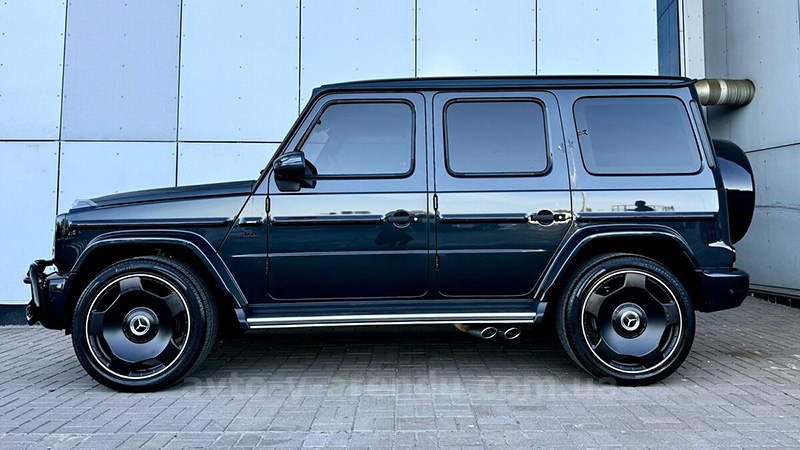 Аренда Mercedes-Benz Gelandewagen G63 AMG кубик с водителем в Киеве. Прокат Мерседес Гелентваген G63 AMG без водителя в Киеве