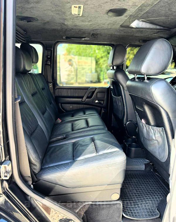 Аренда внедорожника джипа Mercedes-Benz Gelandewagen G63 кубик гелик с водителем, прокат Мерседес Гелентваген G63 AMG без водителя в Киеве